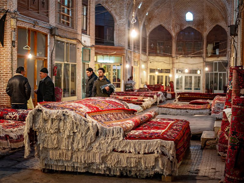 Alibaba https://cdn.alibaba.ir/cms/uploads/carpet_market_in_tabriz_cfb3c801b5.jpg