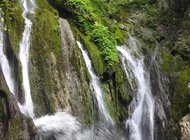 تصویر آبشار زیارت