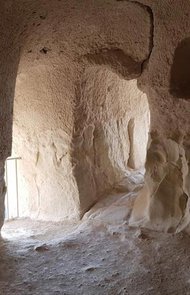 عکس قلعه و غار تاریخی خربس