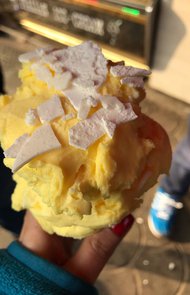 عکس آبمیوه و بستنی حافظ