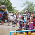 از جشن آب در تایلند چه می‌دانید؟