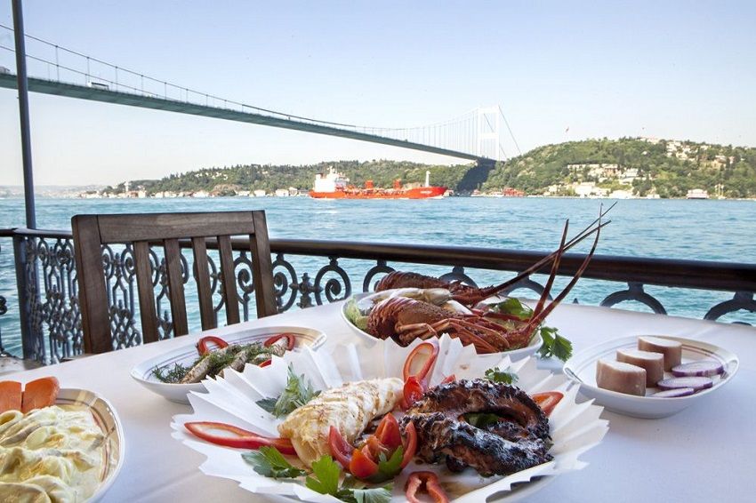 رستوران روملی ‌حصار اسکله استانبول