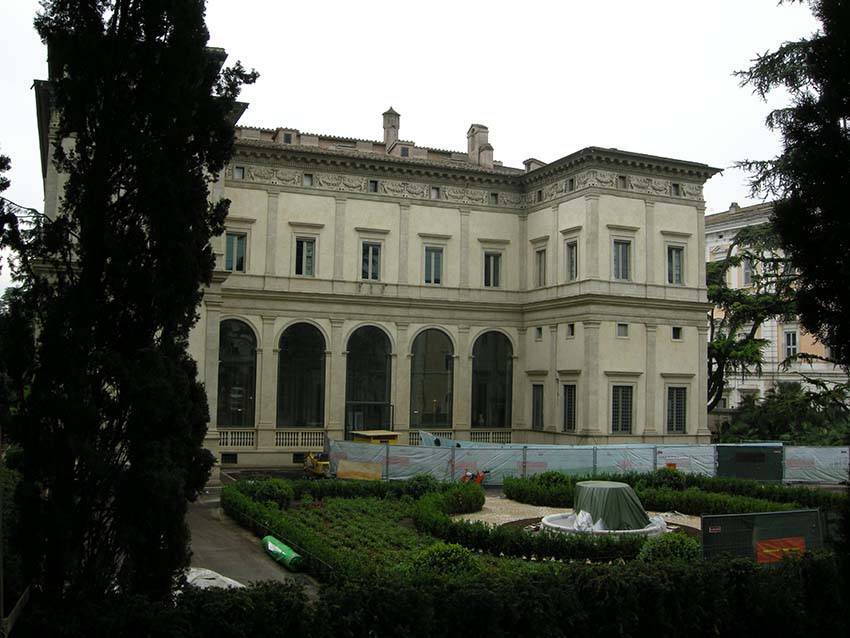 16 1 rome italy Villa Farnesina