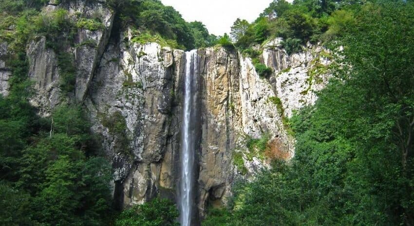 آبشار لاتون بلندترین آبشار ایران