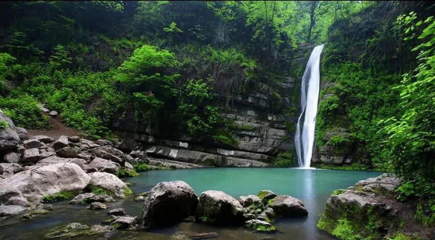آبشار شیرآباد از زیباترین آبشارهای ایران