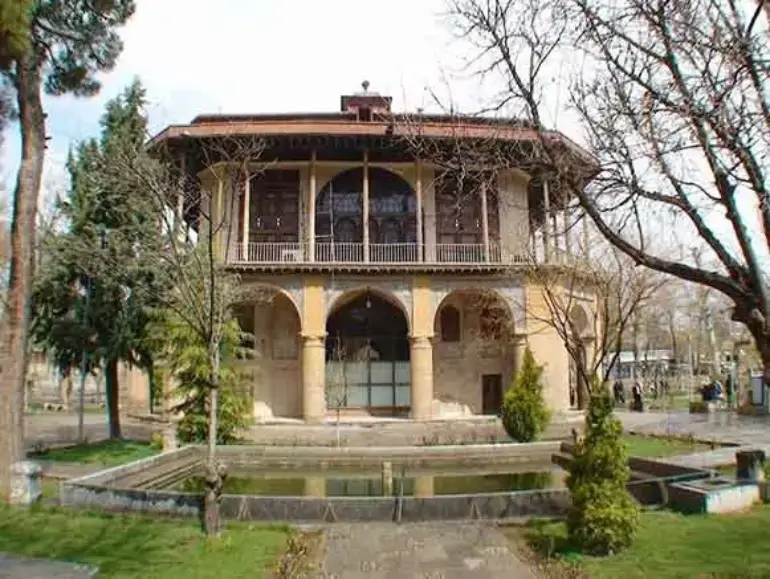 جاهای دیدنی قزوین؛ راهنمای سفر به شهر دروازهها 54 عمارت باغ سپهدار