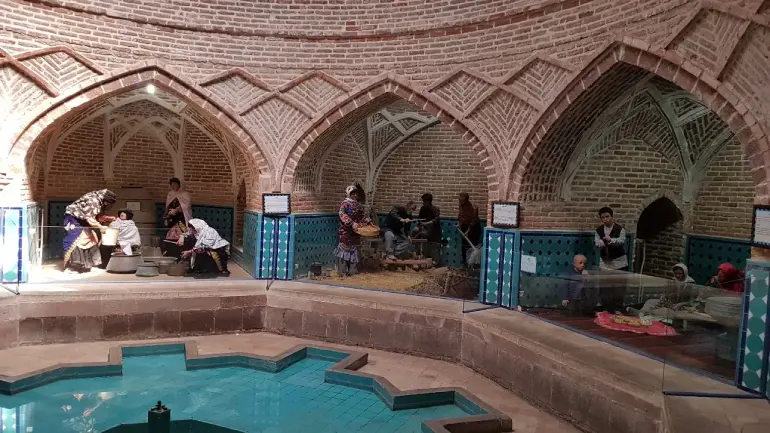 جاهای دیدنی قزوین؛ راهنمای سفر به شهر دروازهها 85 حمام قجر قزوین