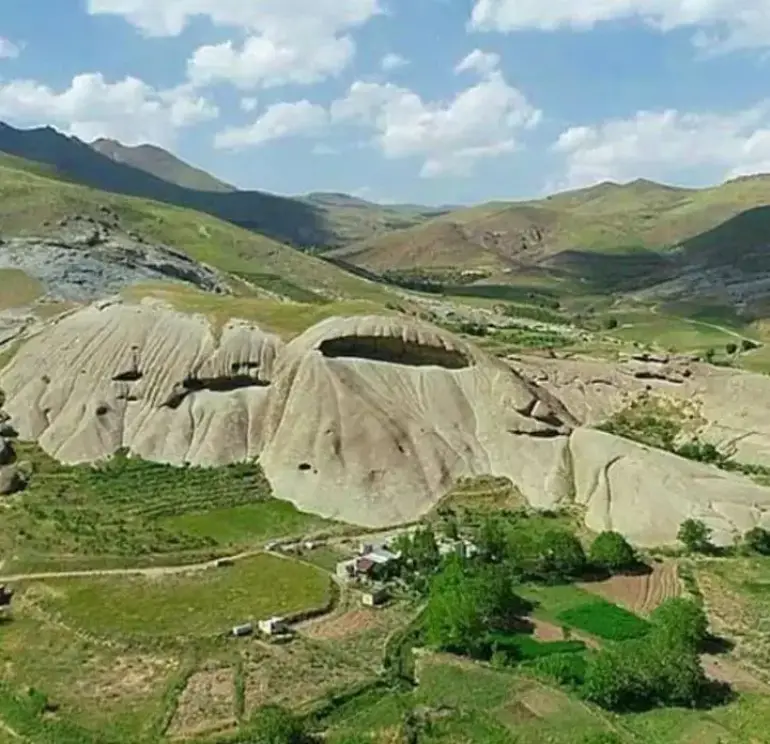 جاهای دیدنی قزوین؛ راهنمای سفر به شهر دروازهها 107 روستای نیاق قزوین