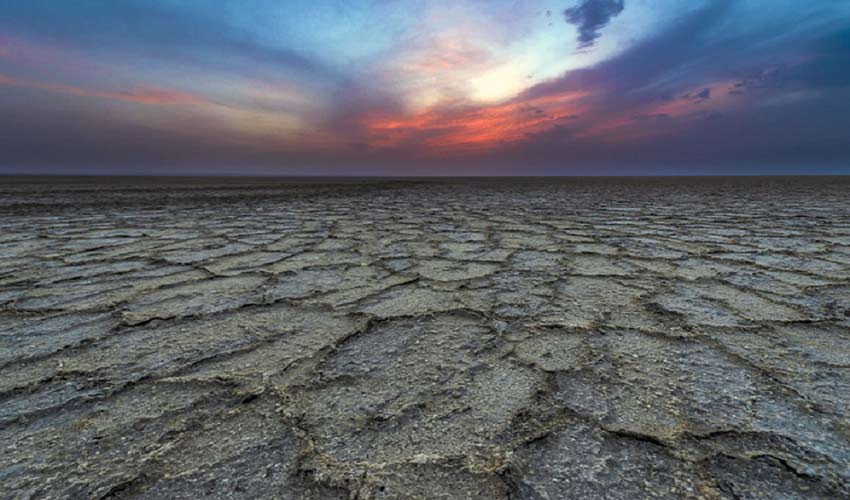 دریاچه نمک از زیباترین دریاچه های ایران