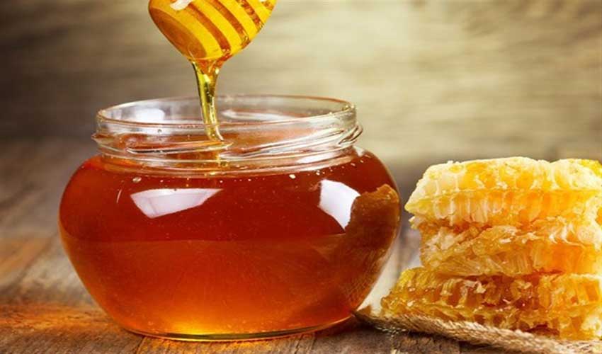عسل از سوغات اردبیل