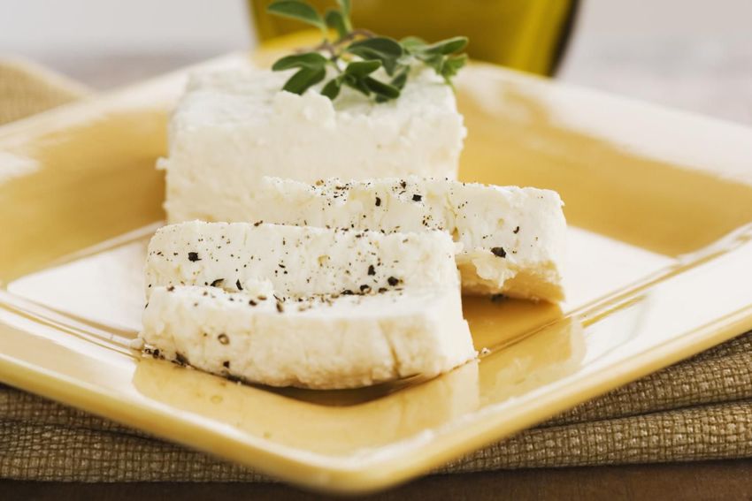 پنیر تبریز از سوغات تبریز