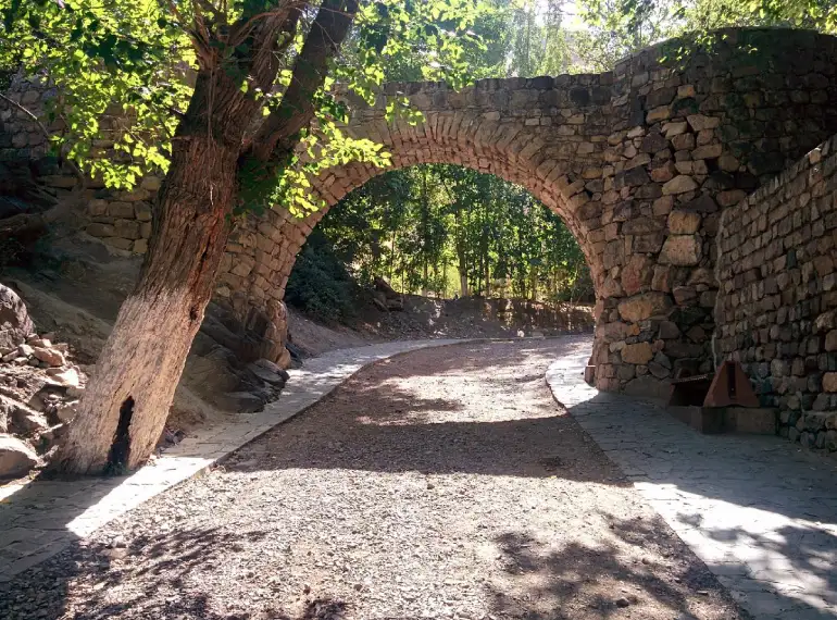 راهنمای سفر به جلفا، شهری مرزی در همسایگی رود ارس 54 راهنمای سفر به جلفا