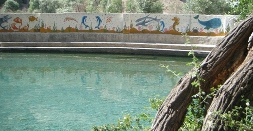چشمه آب معدنی خمده از جاهای دیدنی فیروزکوه