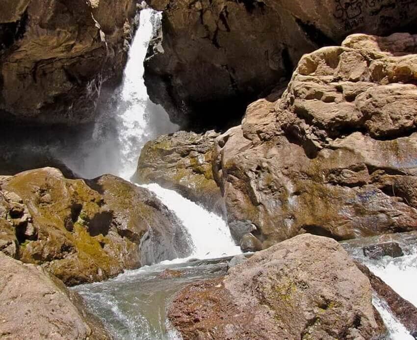 آبشار کرکبود از مکان های دیدنی طالقان