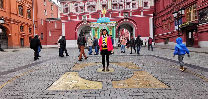 Включи москва 17. Нулевой километр в Москве. Москва нулевых. Москва 0-й этаж. Moscow 00s.