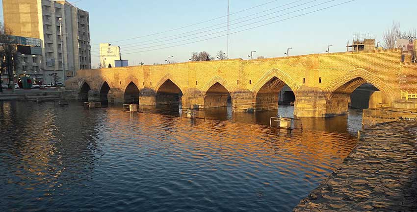 Haft Cheshmeh Bridge