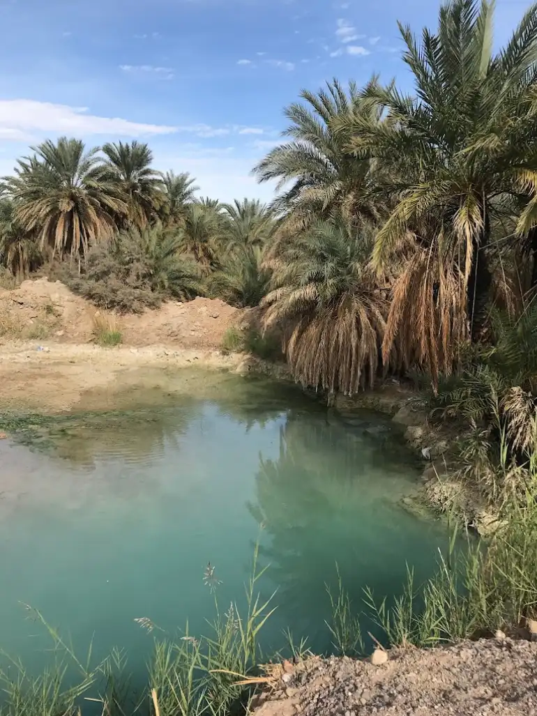 راهنمای سفر به طبس؛ با عروس کویرهای ایران آشنا شوید. 27 آبگرم دیگ رستم