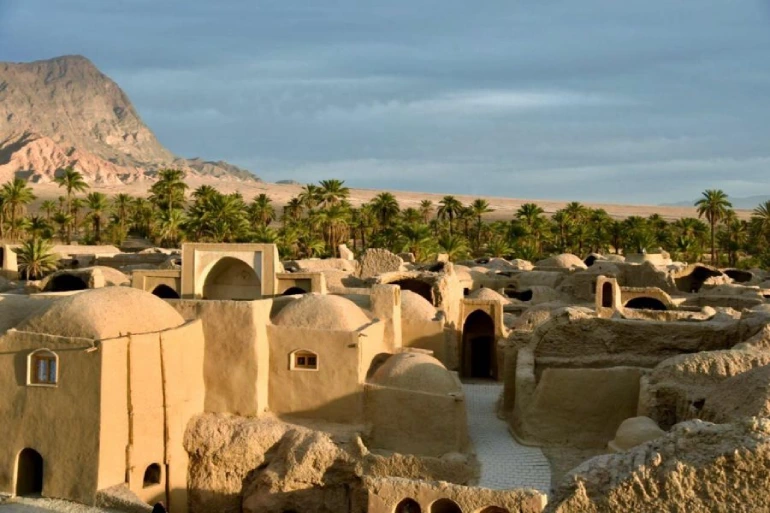 راهنمای سفر به طبس؛ با عروس کویرهای ایران آشنا شوید. 13 راهنمای سفر به طبس