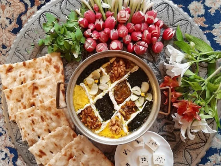 راهنمای سفر به طبس؛ با عروس کویرهای ایران آشنا شوید. 75 غذاهای محلی و سنتی طبس