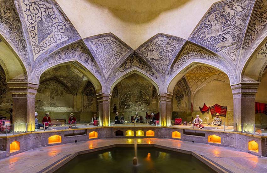 عمارت شاپوری شیراز؛ باغ و عمارت تاجر هنردوست ایرانی 36 حمام وکیل