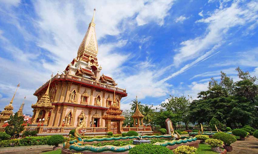 مناطق تاریخی پوکت - معبد وات چالانگ