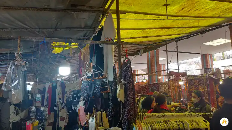 جمعه بازار پروانه تهران؛ ماجراجویی در اجناس بیشمار 19 جمعه بازار پروانه
