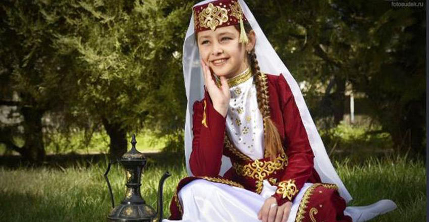 لباس آذری از زیباترین لباس های سنتی ایرانی