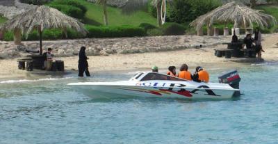 ساحل مرجان کیش در شب