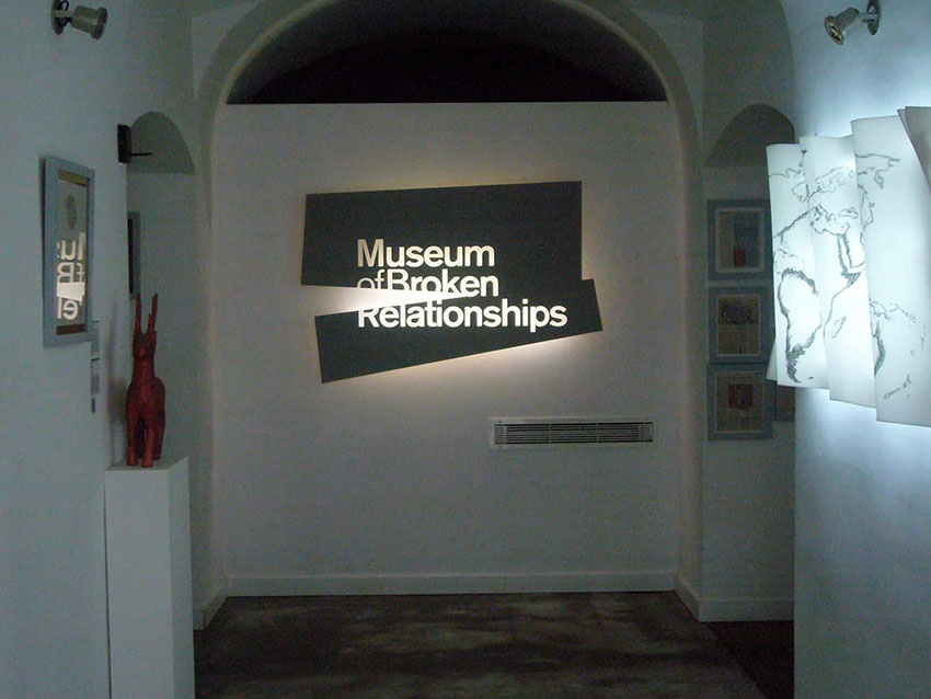 موزه (Broken Relationships Museum)