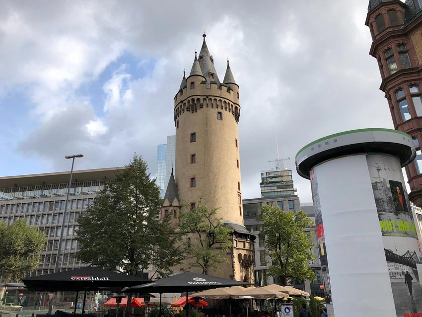 برج اشنهایمر - مکان های دیدنی فرانکفورت