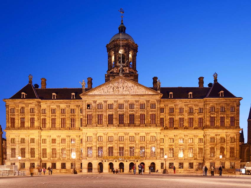 کاخ سلطنتی آمستردام