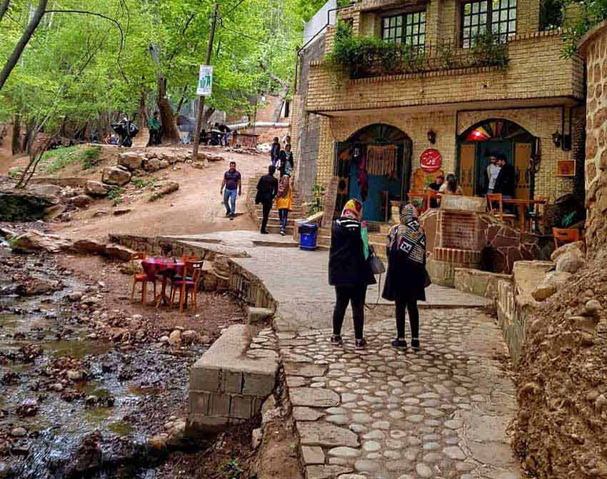 جاذبه‌های گردشگری روستای قلات در  شیراز