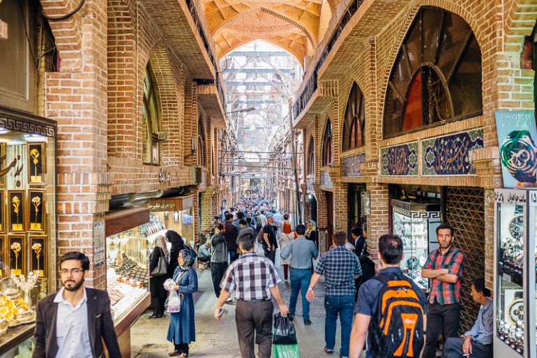 بازار بزرگ تهران؛ هم فال و هم تماشا 7 بازار بزرگ تهران بازار 15 خرداد تهران