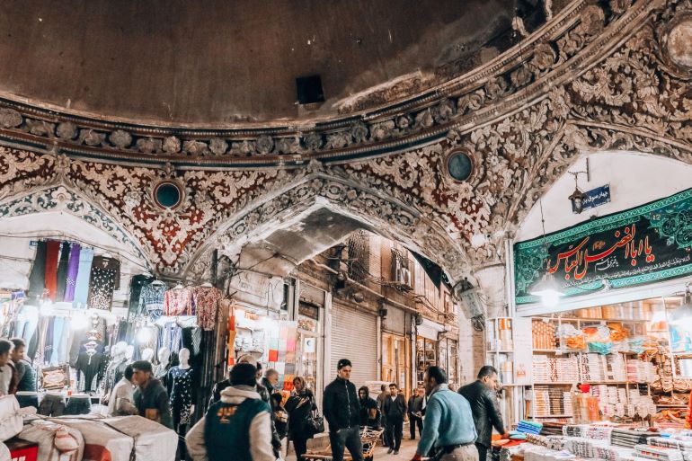 بازار بزرگ تهران؛ هم فال و هم تماشا 34 بازار بزرگ تهران بازار 15 خرداد تهران