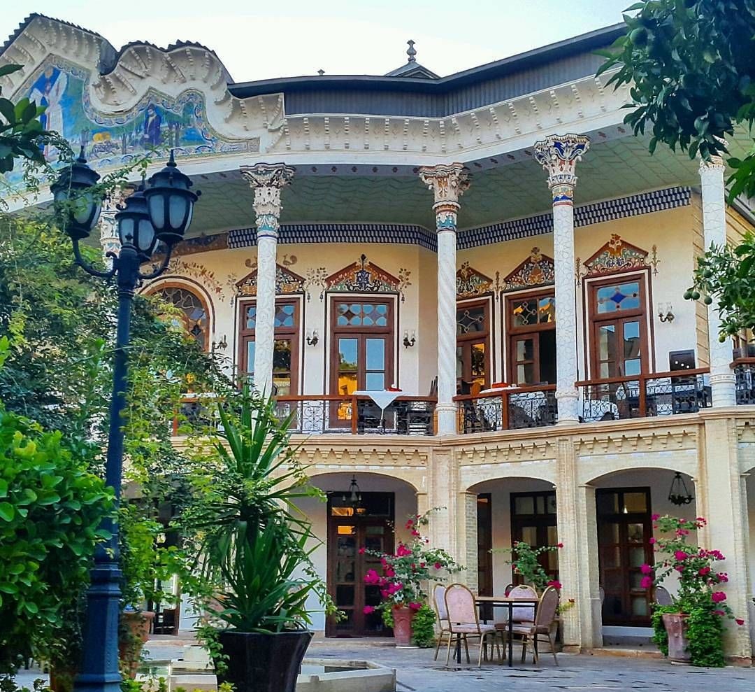 عمارت شاپوری شیراز