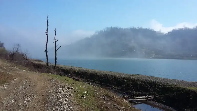 دریاچه سراگاه گیلان یا آیینه تمامقد طبیعت؟ 12 تفریحات دریاچه سراگاه