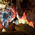 غار نخجیر مرکزی و تماشای رسوباتی که زنده هستند