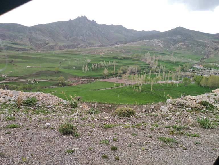 قره کلیسا چالدران؛ اولین کلیسای جهان مسیحیت 33 قره کلیسا