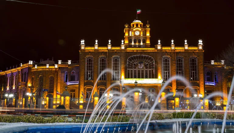 بازار تبریز بزرگترین بازار سرپوشیده جهان 72 بازار تبریز
