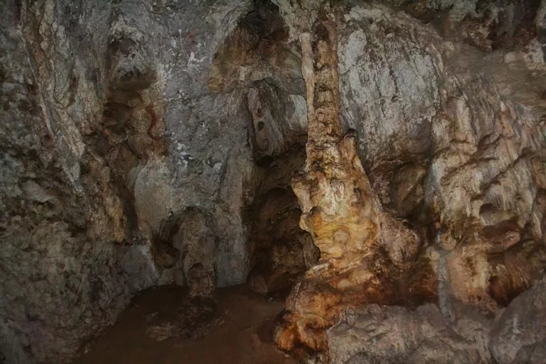 غار شاپور 