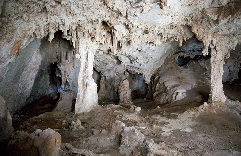 غار شاپور 