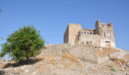قلعه تاریخی چرام