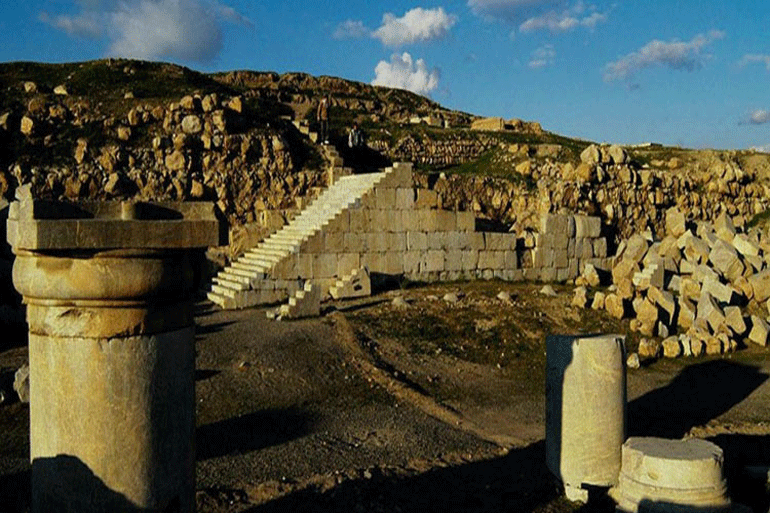 معماری معبد آناهیتا