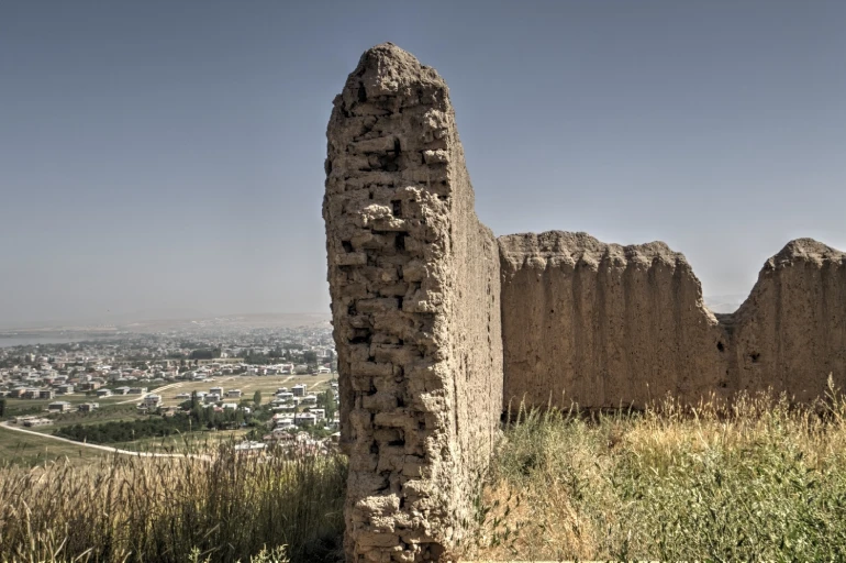 معماری قلعه وان