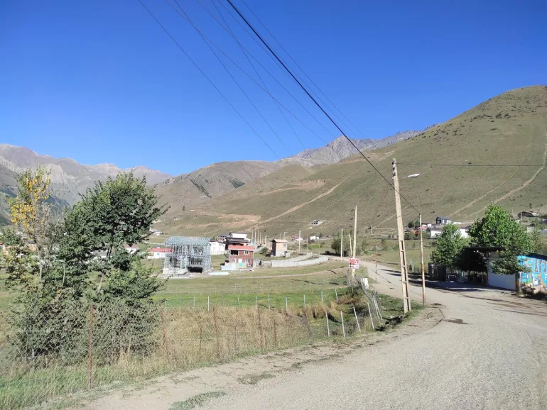 روستای الیت کجاست؟