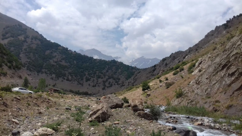 روستای دلیر جاده چالوس