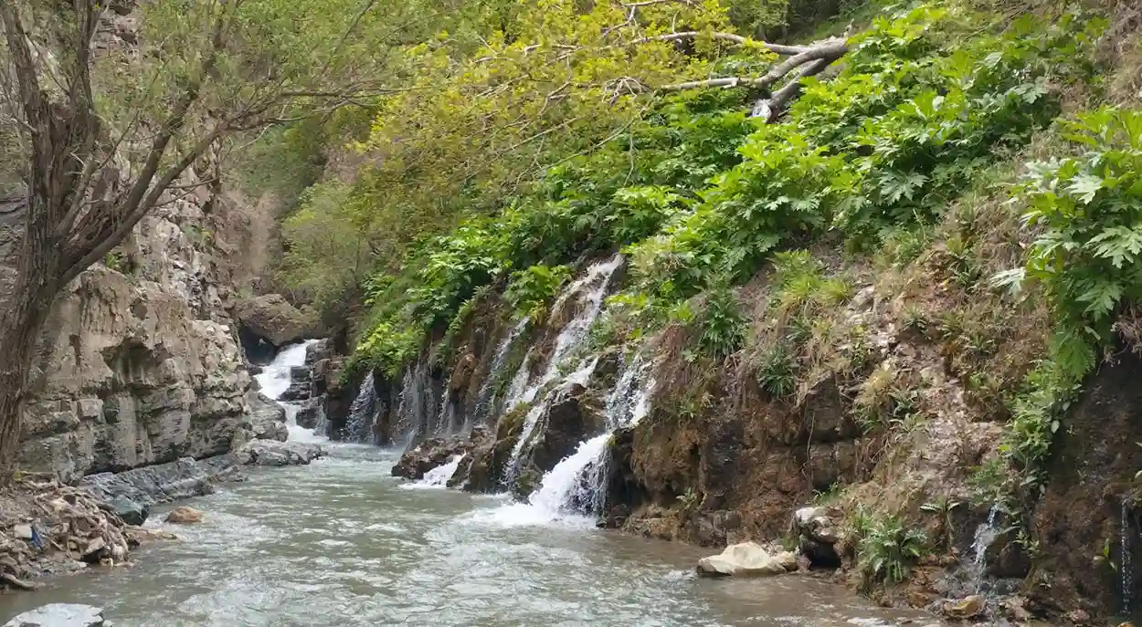 روستای ارنگه کرج