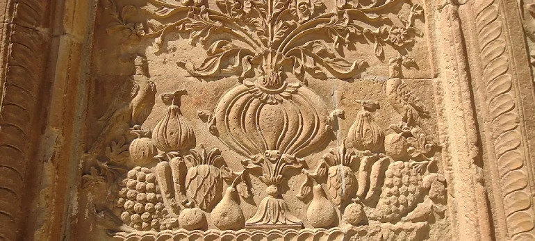 معماری کاخ خورشید