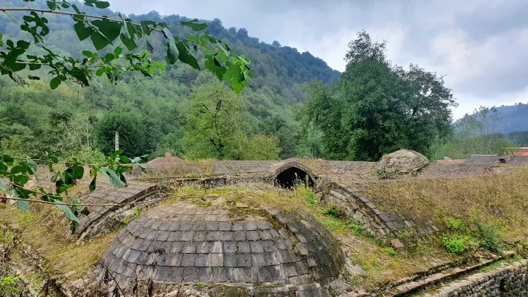 نقشه و معماری کاروانسرای تی تی