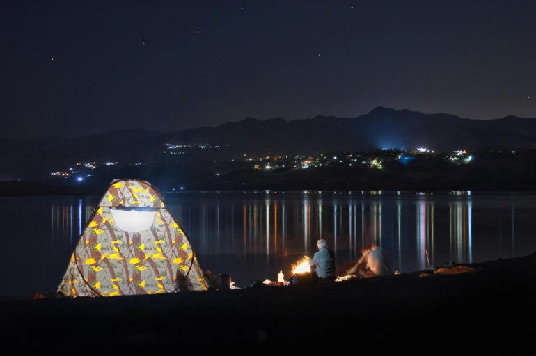 کمپینگ و شب‌مانی حوالی دریاچه طالقان